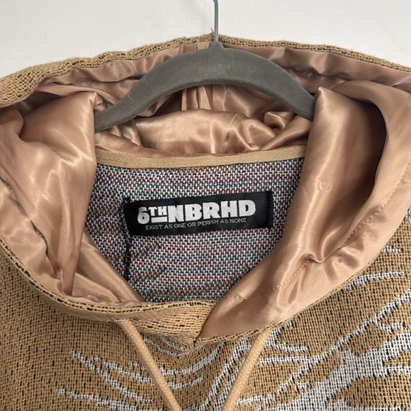 6thNBRHD - ‘Town’ pullover hoodie in wheat - Picture 2 of 5